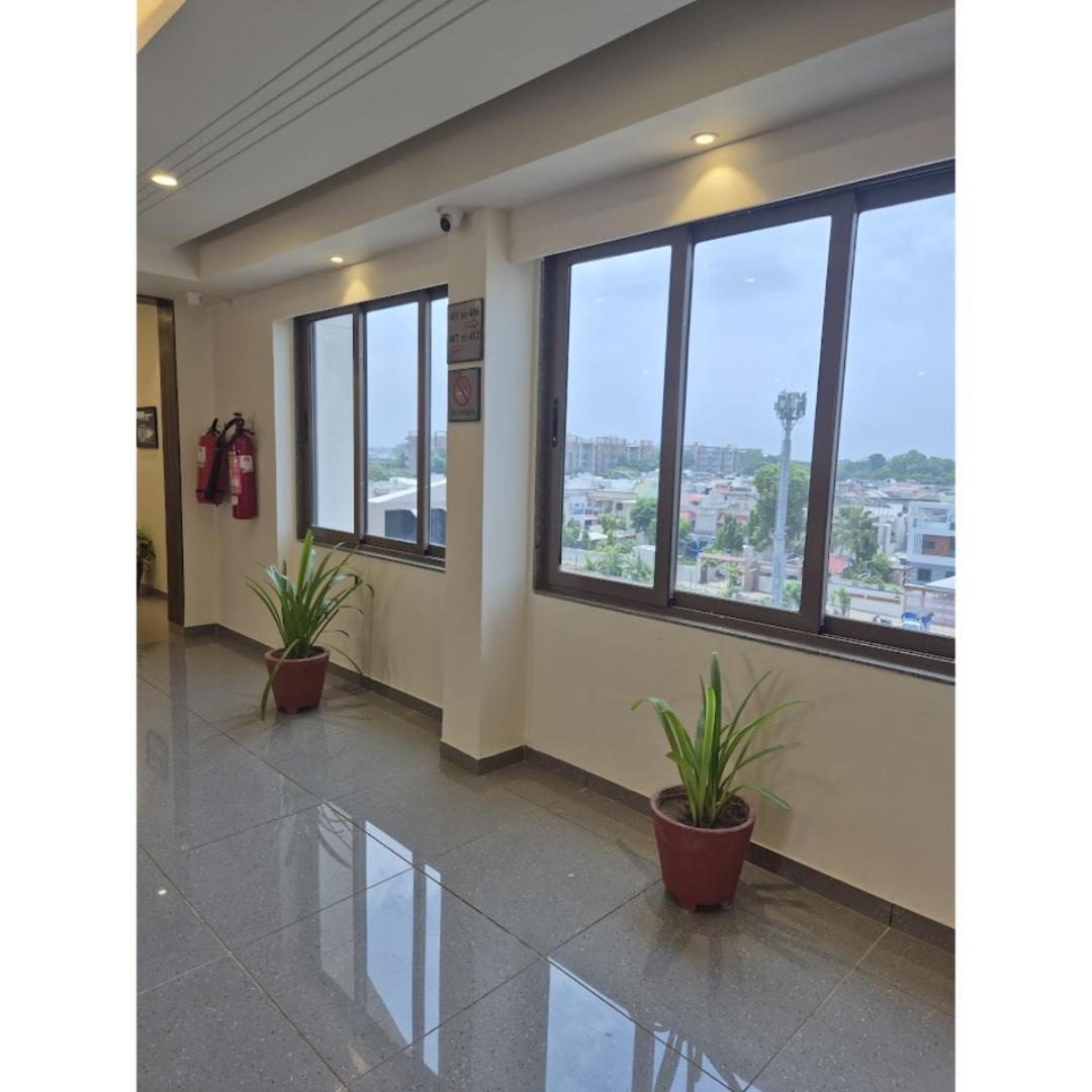 אחמדאבאד Hotel Ashray Inn Express מראה חיצוני תמונה
