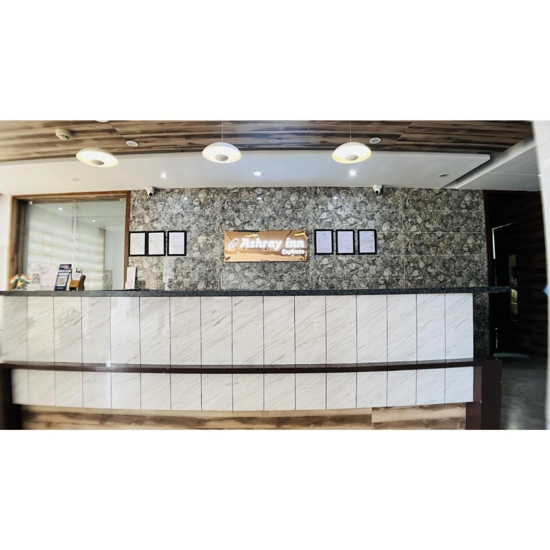 אחמדאבאד Hotel Ashray Inn Express מראה חיצוני תמונה